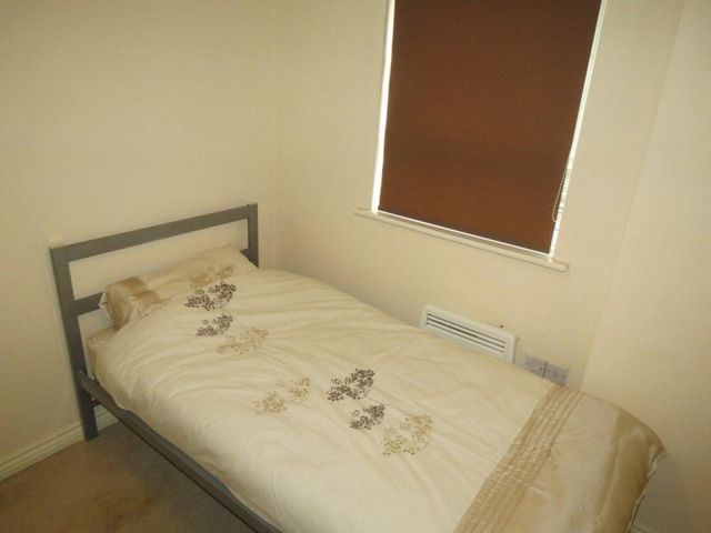  Image of 2 bedroom Apartment to rent in Middlewood Street Salford M5 at Middleton Street  Salford, M5 4LW