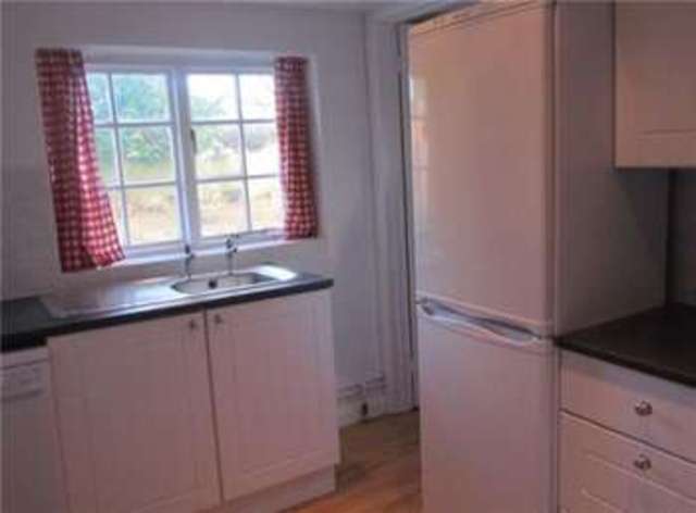  Image of 2 bedroom Cottage to rent in The Green Histon Cambridge CB24 at Histon, CB24 9JA