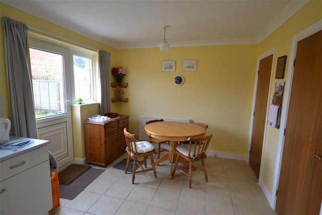  Image of 3 bedroom Property for sale in The Hollies Hornsea HU18 at The Hollies HORNSEA HORNSEA, HU18 1TW