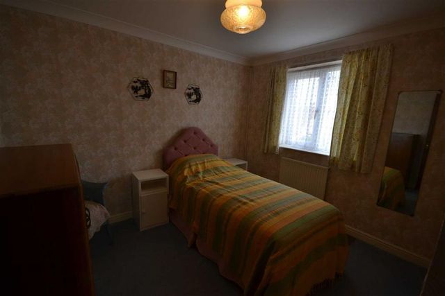  Image of 3 bedroom Property for sale in The Hollies Hornsea HU18 at The Hollies HORNSEA HORNSEA, HU18 1TW