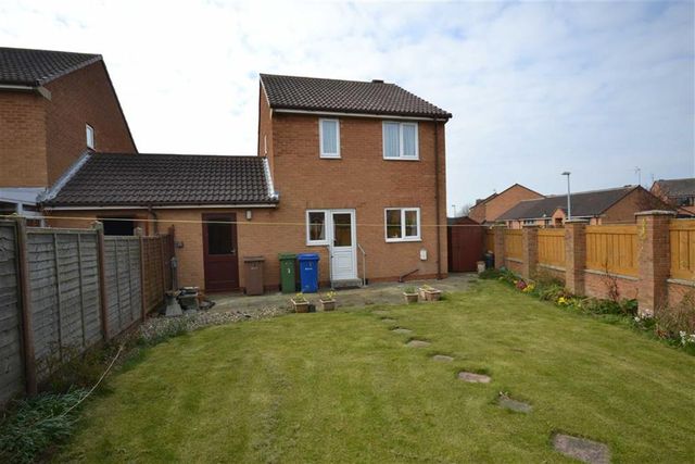  Image of 3 bedroom Property for sale in The Hollies Hornsea HU18 at The Hollies HORNSEA HORNSEA, HU18 1TW