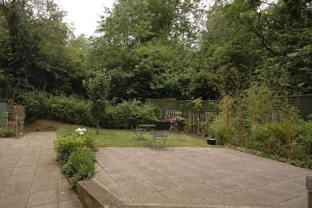  Image of Flat to rent in Lawn Road London NW3 at Lawn Road Belsize Park Belsize Park, NW3 2XD