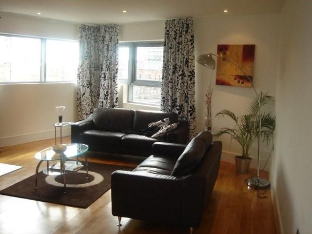  Image of 3 bedroom Apartment to rent in Whitworth Street Manchester M1 at 41 Whitworth Street West  Manchester City, M1 5BE