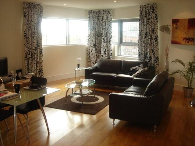  Image of 3 bedroom Apartment to rent in Whitworth Street Manchester M1 at 41 Whitworth Street West  Manchester City, M1 5BE