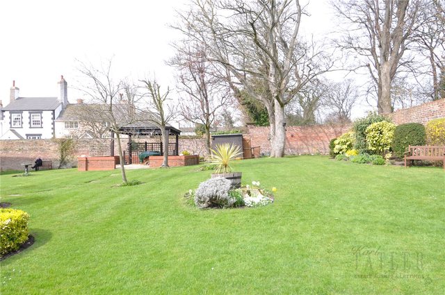  Image of 1 bedroom Retirement Property for sale in Deeside Court The Parade Parkgate Neston CH64 at Parkgate Neston Parkgate, CH64 6TX