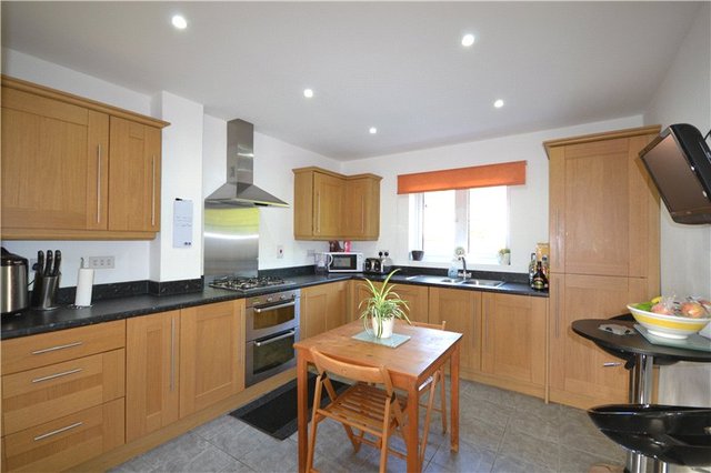  Image of 4 bedroom Detached house for sale in The Robins Bracknell RG12 at Bracknell Berkshire Popeswood, RG12 8BU