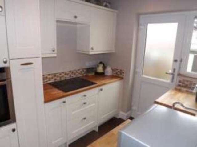  Image of 2 bedroom Bungalow for sale in Graylands Theydon Bois Epping CM16 at Theydon Bois Epping Theydon Bois, CM16 7LB