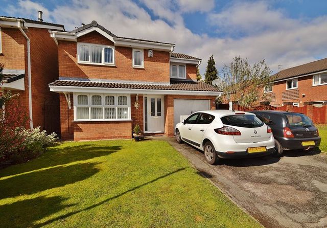 Image of 4 bedroom Detached house for sale in Thirlmere Avenue Astley Tyldesley Manchester M29 at Thirlmere Avenue Tyldesley Manchester, M29 7PZ