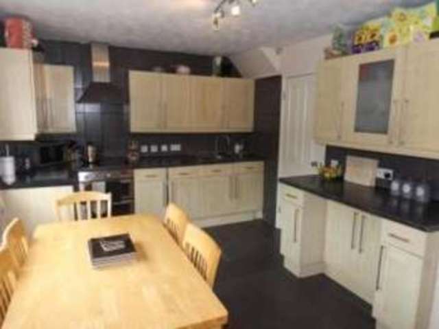  Image of 3 bedroom Semi-Detached house for sale in Thoresby Road Rainworth Mansfield NG21 at Rainworth Mansfield Rainworth, NG21 0DY