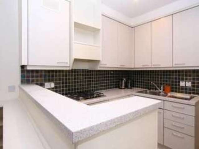  Image of 2 bedroom Flat to rent in Chepstow Villas London W11 at Thornbury Court  Chepstow Villas, W11 2RE