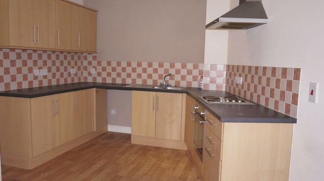  Image of 2 bedroom Flat for sale in Thornton Road Thornton Bradford BD13 at Thornton Road Thornton Bradford, BD13 3JN