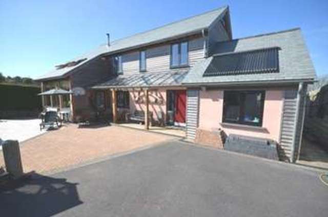  Image of 4 bedroom Detached house for sale in Towan Cross Mount Hawke Truro TR4 at Towan Cross  Porthtowan, TR4 8DA