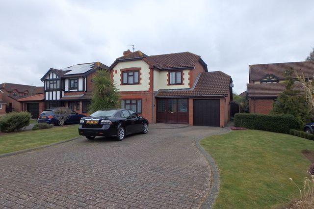  Image of 4 bedroom Detached house for sale in Treetops Portskewett Caldicot NP26 at Treetops Portskewett Caldicot, NP26 5RT