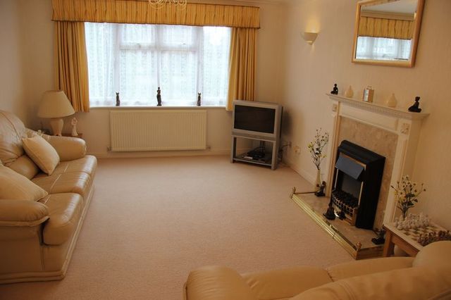  Image of 4 bedroom Detached house for sale in Treetops Portskewett Caldicot NP26 at Treetops Portskewett Caldicot, NP26 5RT