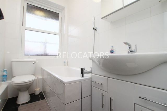  Image of 1 bedroom Flat to rent in Turin Street London E2 at Turin Street  London, E2 6BB