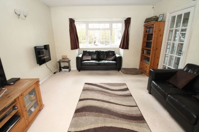  Image of 4 bedroom Detached house for sale in The Greenway Penn High Wycombe HP10 at The Greenway  Tylers Green, HP10 8BX