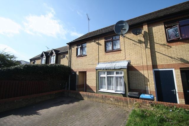  Image of 3 bedroom Terraced house for sale in Typleden Close Hemel Hempstead HP2 at Typleden Close  Hemel Hempstead, HP2 5YL