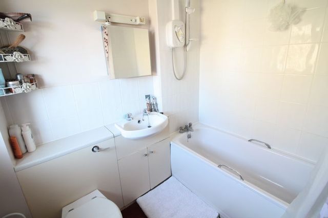  Image of 3 bedroom Terraced house for sale in Typleden Close Hemel Hempstead HP2 at Typleden Close  Hemel Hempstead, HP2 5YL