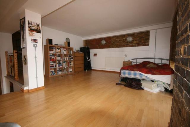  Image of 1 bedroom Flat to rent in Tyssen Street London E8 at London  Dalston, E8 2LY