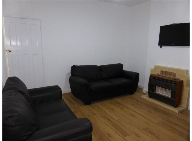  Image of 4 bedroom Semi-Detached house to rent in Umberslade Road Selly Oak Birmingham B29 at Umberslade Road Selly Oak Birmingham, B29 7SG