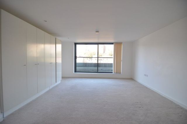  Image of 2 bedroom Flat to rent in Unity Street Bristol BS1 at Unity Street  Bristol, BS1 5HH