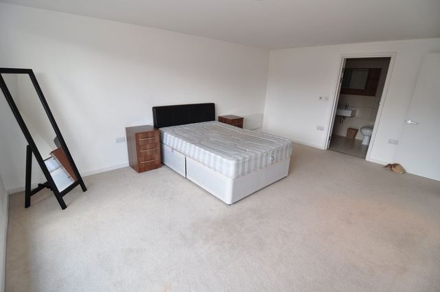  Image of 2 bedroom Flat to rent in Unity Street Bristol BS1 at Unity Street  Bristol, BS1 5HH