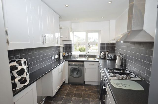  Image of 1 bedroom Flat for sale in Upper Brighton Road Surbiton KT6 at Upper Brighton Road  Surbiton, KT6 6LD