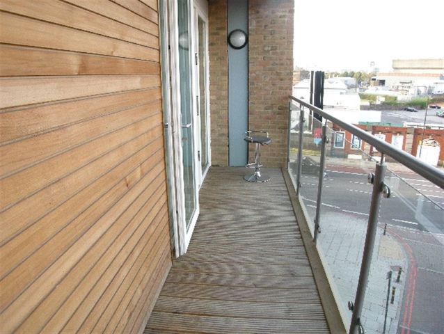  Image of 1 bedroom Property to rent in Battersea Park Road London SW8 at Viridian Battersea Park Road Battersea Park Road, SW8 4DB