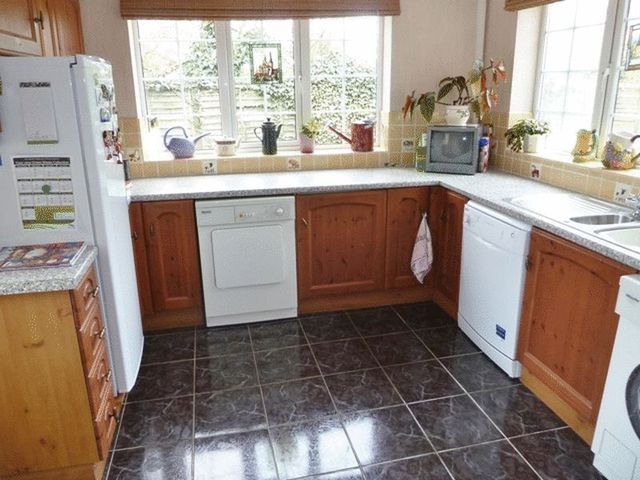  Image of 3 bedroom Detached house for sale in Wainfleet Road Irby-in-the-Marsh Skegness PE24 at Wainfleet Road Irby-in-the-Marsh Skegness, PE24 5AT