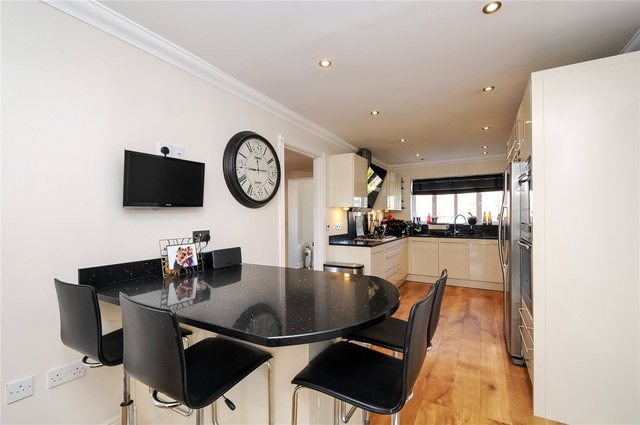  Image of 5 bedroom Detached house for sale in Wainwright Close Wokingham RG40 at Wokingham Berkshire Wokingham, RG40 1PE