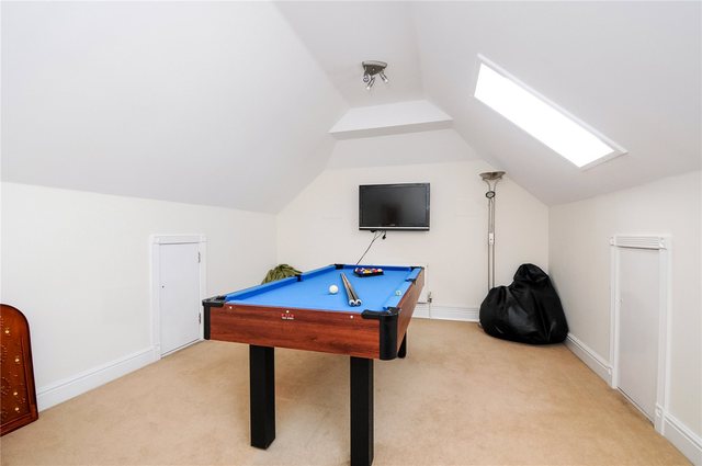  Image of 5 bedroom Detached house for sale in Wainwright Close Wokingham RG40 at Wokingham Berkshire Wokingham, RG40 1PE