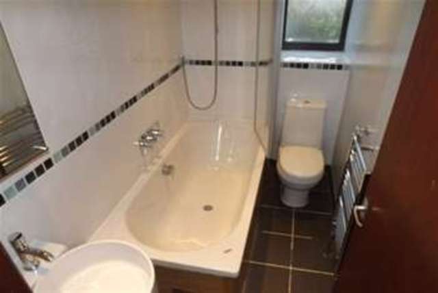  Image of 4 bedroom Terraced house to rent in Walkley Road Sheffield S6 at Sheffield, S6 2XN