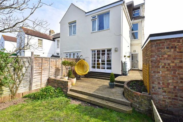  Image of 2 bedroom Property for sale in Walsingham Road Hove BN3 at Walsingham Road Hove Hove, BN3 4FF