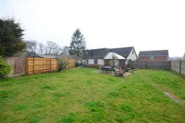  Image of 6 bedroom Bungalow for sale in Ware Street Weavering Maidstone ME14 at Weavering Maidstone Maidstone, ME14 5LA