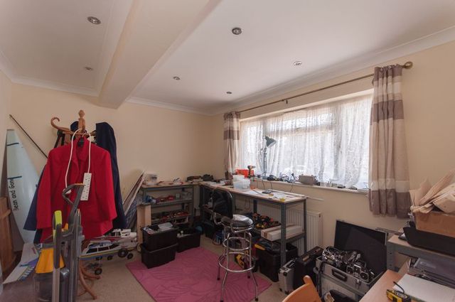  Image of 4 bedroom Detached house to rent in Walls View Road Wareham BH20 at Walls View Road  Wareham, BH20 4BJ