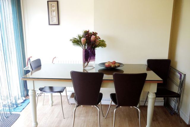  Image of 3 bedroom Semi-Detached house for sale in Warren Avenue Shirley Southampton SO16 at Warren Avenue  Southampton, SO16 6AA