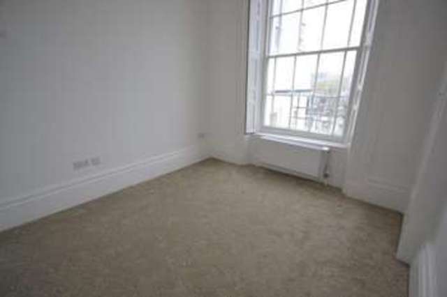 Image of 1 bedroom Flat to rent in Wellington Square Hastings TN34 at Hastings, TN34 1PB