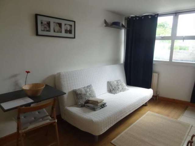  Image of Flat to rent in West Cromwell Road London SW5 at West Cromwell Road West Brompton London, SW5 9QL