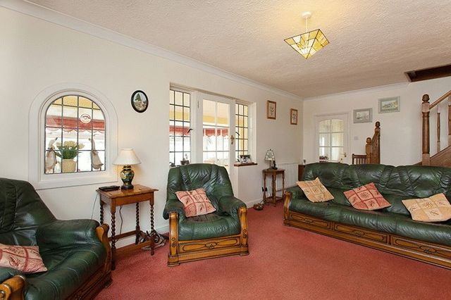  Image of 4 bedroom Detached house for sale in West Drive Ferring Worthing BN12 at West Drive Ferring Worthing, BN12 5QY