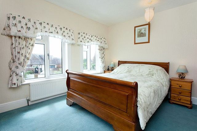  Image of 4 bedroom Detached house for sale in West Drive Ferring Worthing BN12 at West Drive Ferring Worthing, BN12 5QY