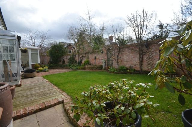  Image of 4 bedroom Detached house for sale in West End Ashton Chester CH3 at West End Ashton Chester, CH3 8DG