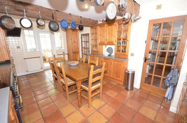  Image of 4 bedroom Detached house for sale in West End Ashton Chester CH3 at West End Ashton Chester, CH3 8DG