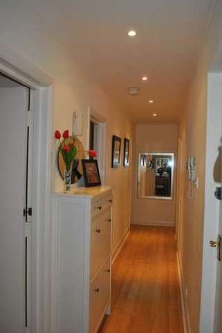  Image of 2 bedroom Flat for sale in Walton Road West Molesey KT8 at Walton Road  East Molesey, KT8 2HT