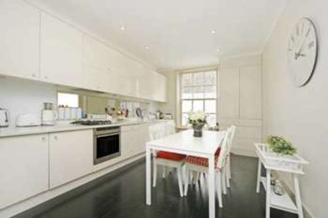  Image of 2 bedroom Flat to rent in Westbourne Grove London W2 at Westbourne Grove  London, W2 4UP