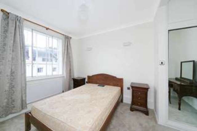  Image of 3 bedroom Flat to rent in Westbourne Street London W2 at Westbourne Street  London, W2 2TZ
