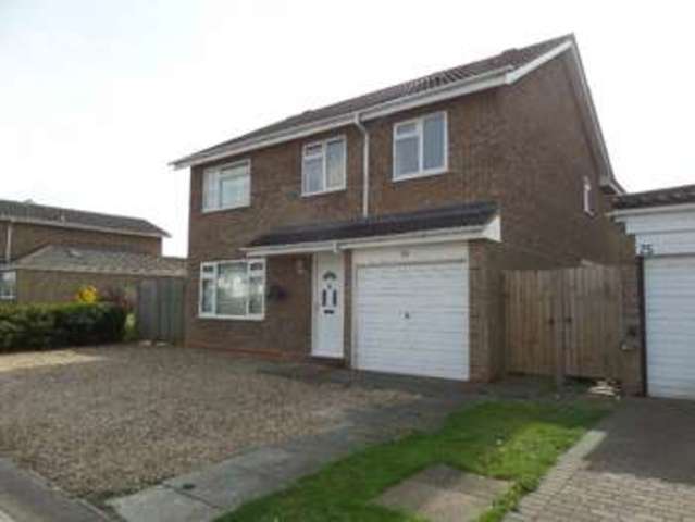  Image of 5 bedroom Detached house for sale in Westbury Lane Newport Pagnell MK16 at Newport Pagnell, MK16 8JA