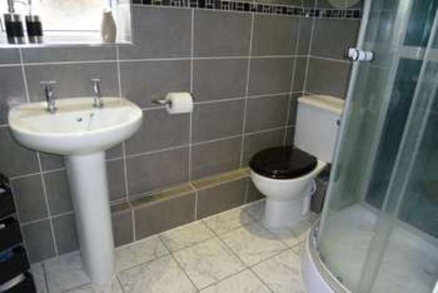 Image of 5 bedroom Detached house for sale in Westbury Lane Newport Pagnell MK16 at Newport Pagnell, MK16 8JA