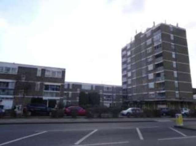  Image of 2 bedroom Flat for sale in Kingsbury Road London NW9 at 369 Kingsbury Road London Kingsbury, NW9 9PG