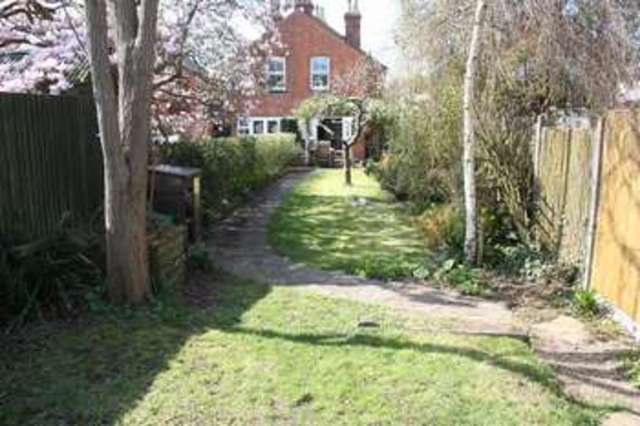  Image of 3 bedroom Semi-Detached house for sale in Western Avenue Woodley Reading RG5 at Woodley, RG5 3BH