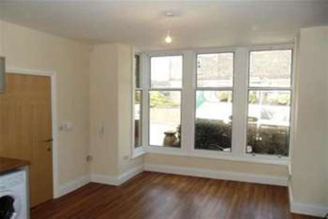  Image of 2 bedroom Flat to rent in Western Bank Sheffield S10 at Sheffield, S10 2TJ